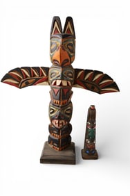 2 TOTEM POLES