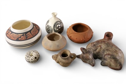 GROUPING OF MISC POTTERY