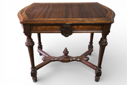 VICTORIAN PARLOR TABLE