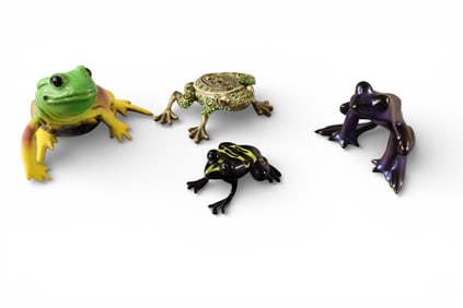 4 DECORATIVE FROGS
