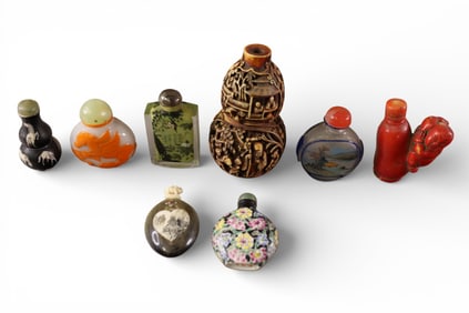 8 CHINESE SNUFF BOTTLES
