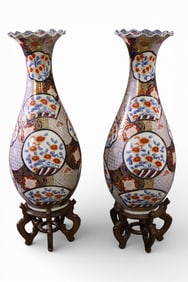 PAIR OF CHINESE PORCELAIN FLOOR VASES