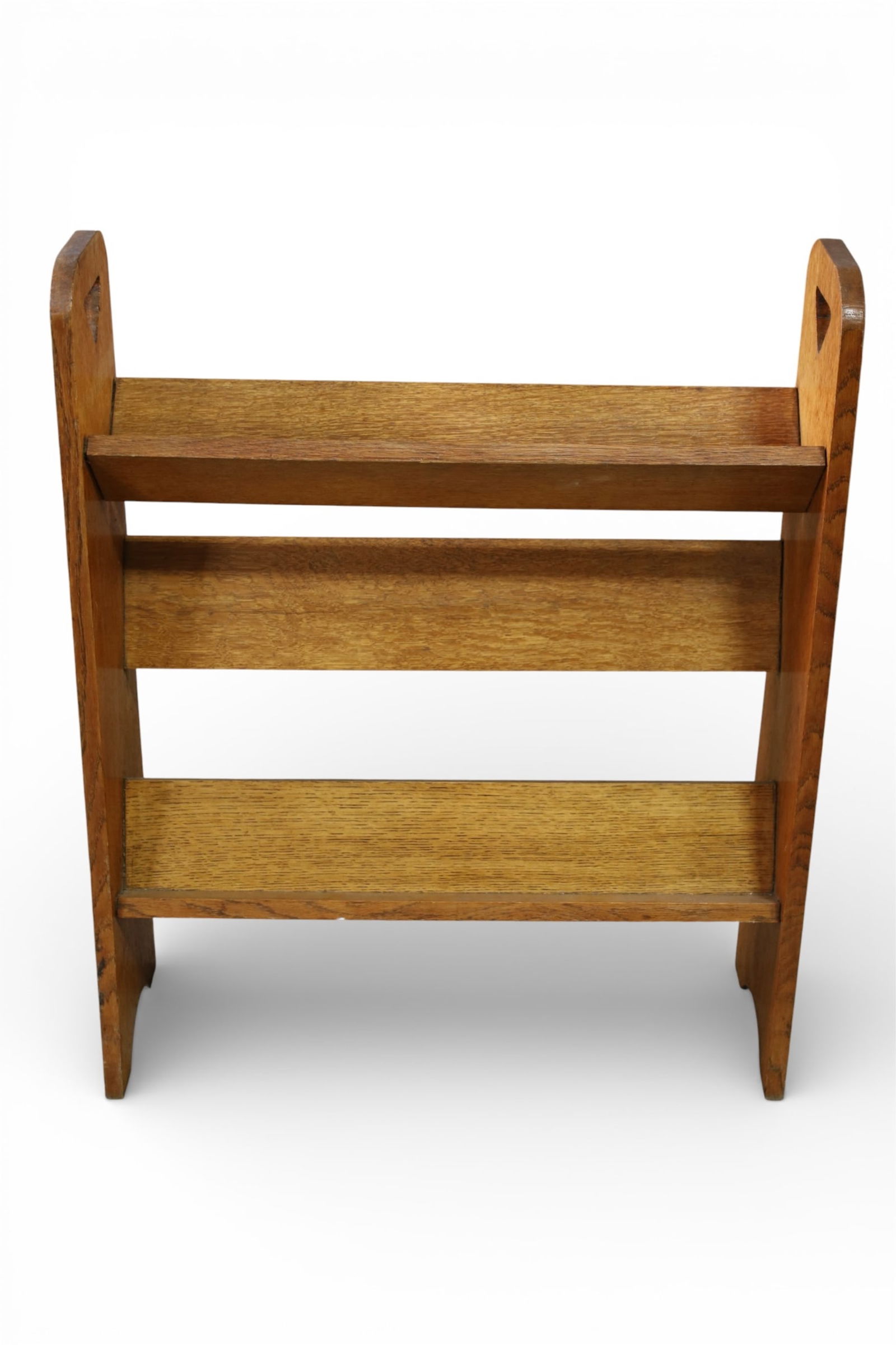 ANTIQUE OAK BOOK RACK: AMERICAN OAK ARTS & CRAFTS BOOK RACK, 26" W x 9" D x 32" H. THIS ITEM EXCEEDS SIZE LIMITATIONS FOR IN HOUSE SHIPPING, IT MUST BE PICKED UP IN HOUSE OR SHIPPED VIA 3rd PARTY GROUND SHIPPER.