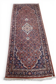 APPROX 7' x 2' 8" HANDMADE WOOL RUG