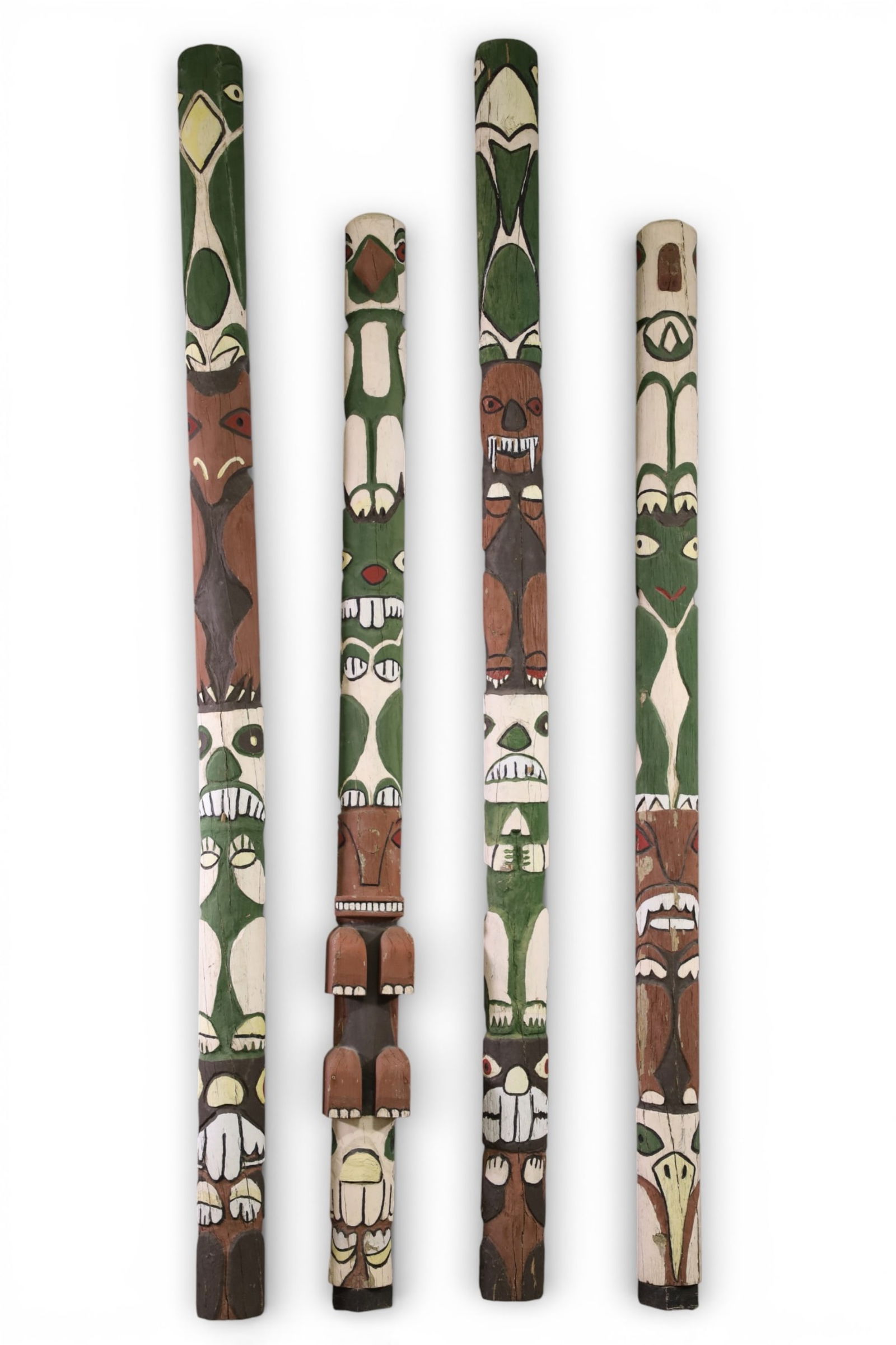 4 TOTEM POLES (1 of 7)