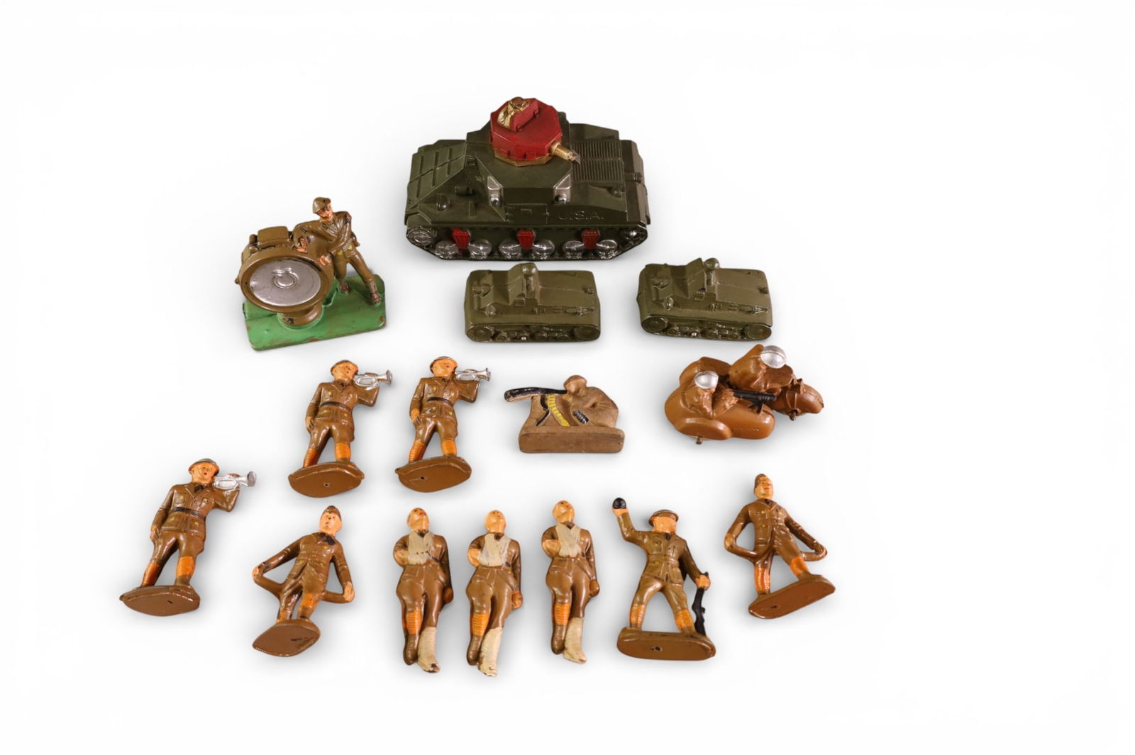 WWI RUBBER MILITARY TOYS (1 of 4)