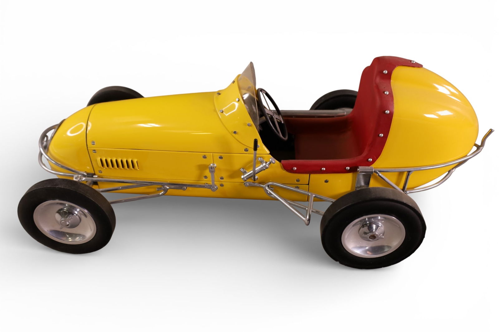 RON FOURNIER MIDGET RACER CAR (1 of 5)