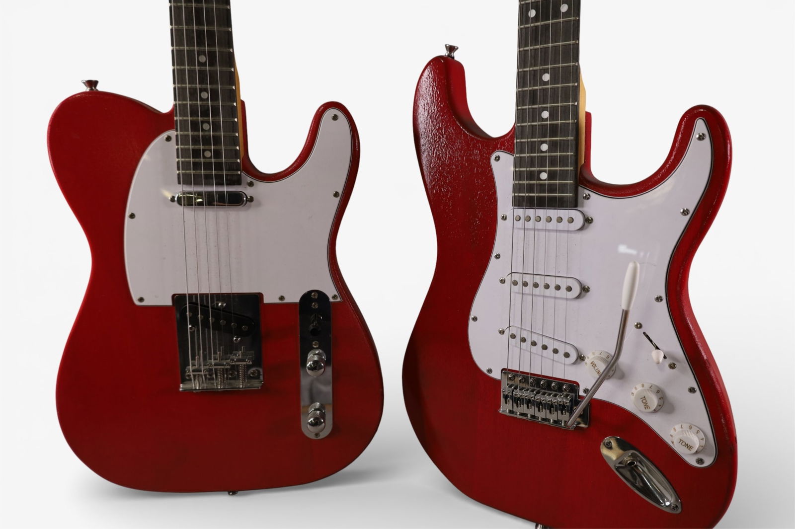 2 ELECTRIC GUITARS - 2