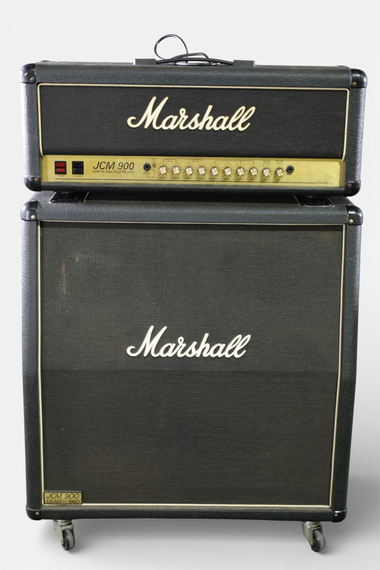 MARSHALL AMP & SPEAKER (1 of 4)