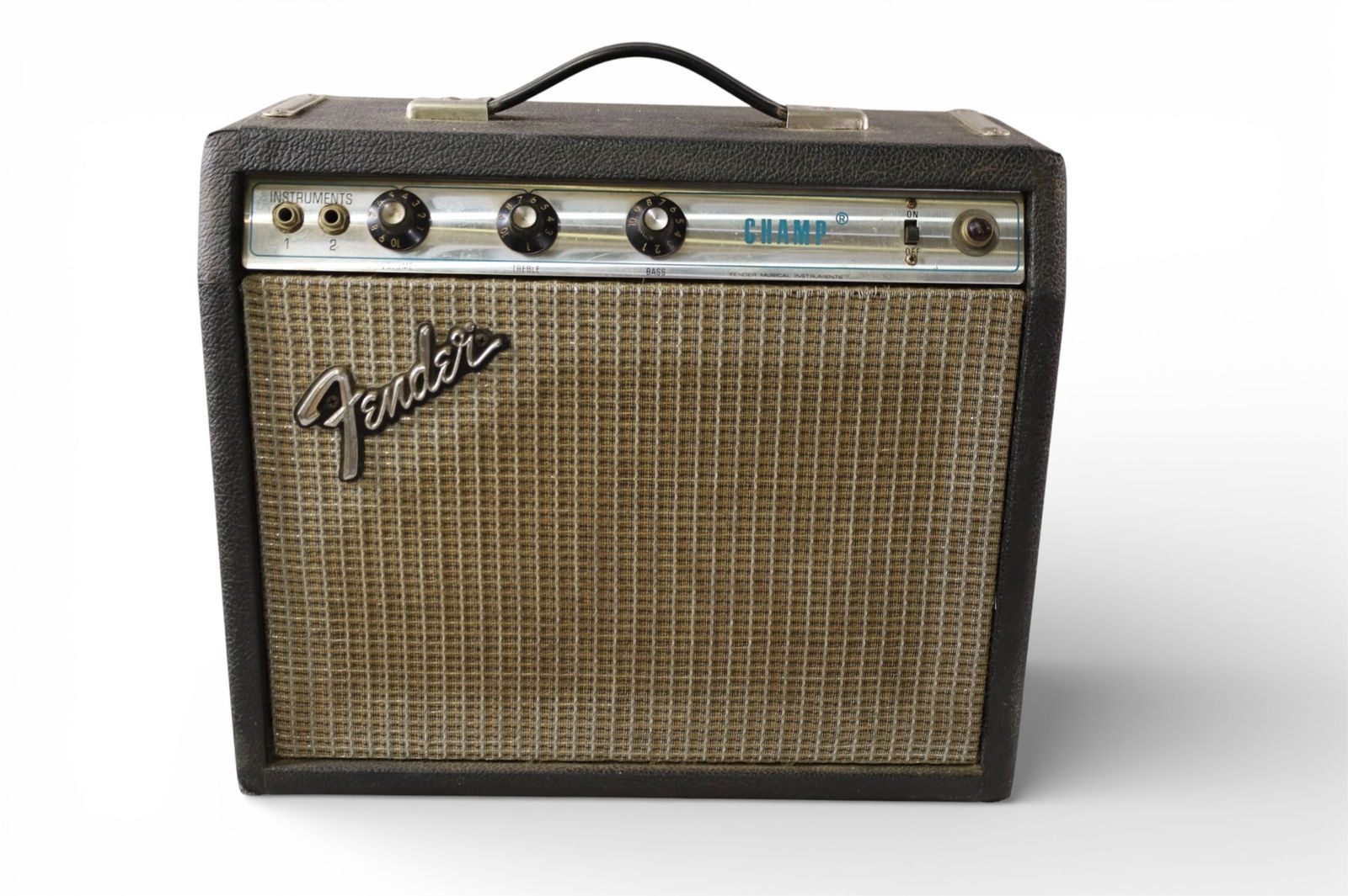FENDER CHAMP AMP (1 of 4)