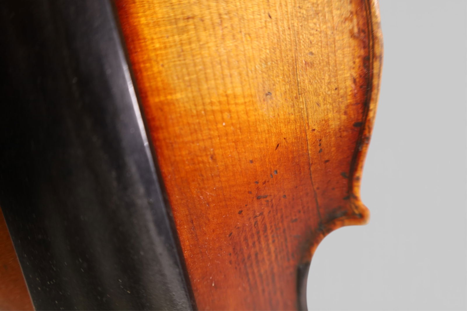ANTIQUE VIOLIN - 5