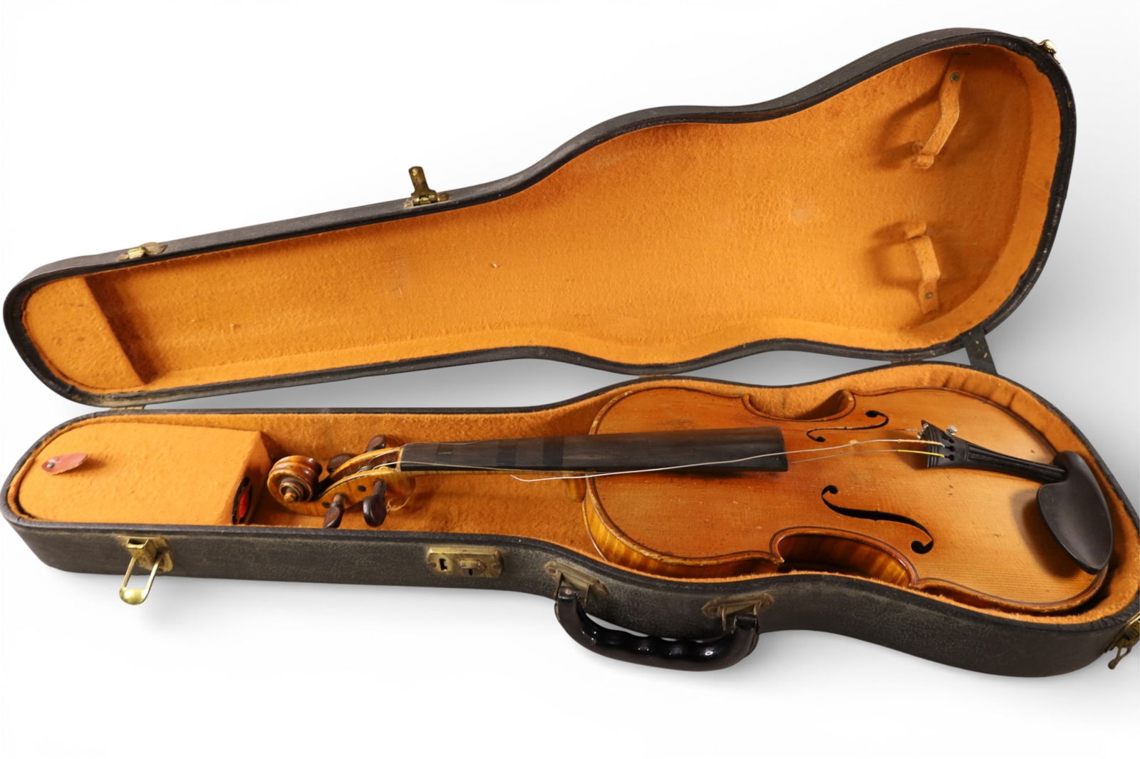ANTIQUE VIOLIN (1 of 9)