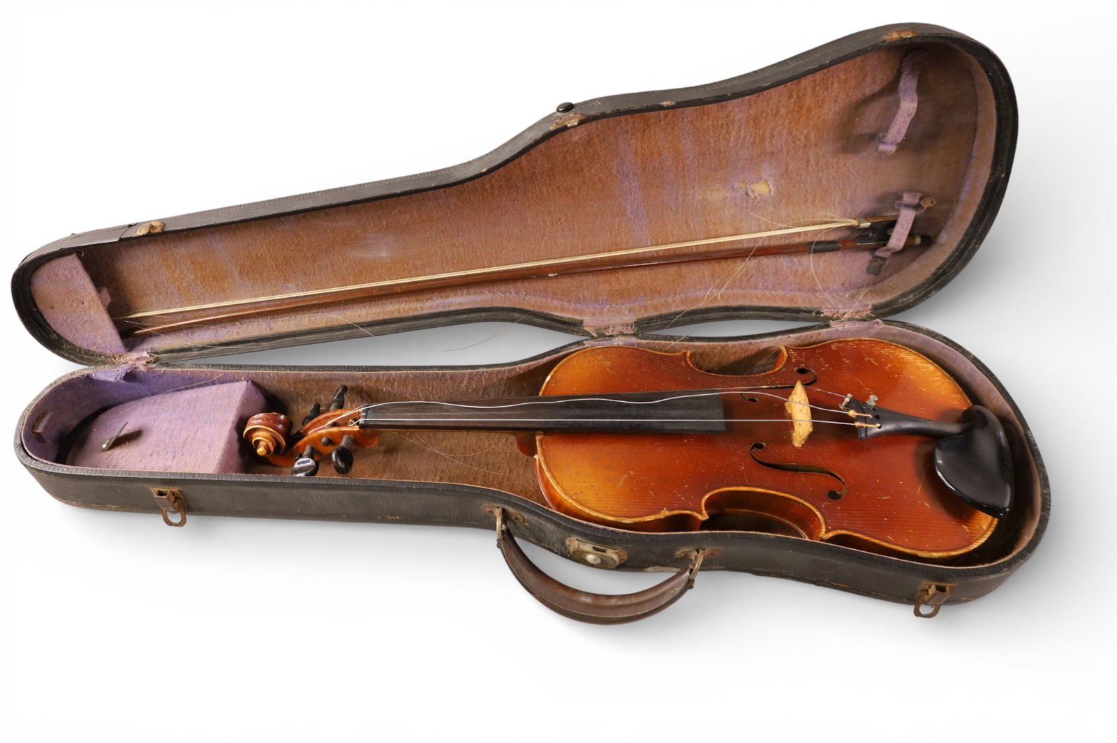 ANTIQUE VIOLIN (1 of 7)