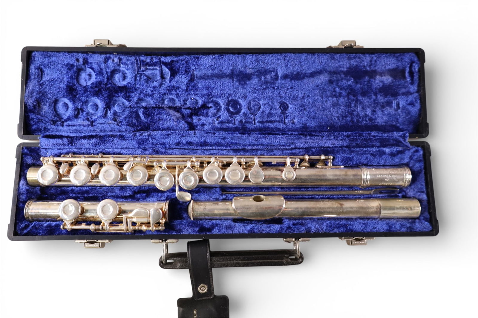 VINTAGE FLUTE (1 of 3)