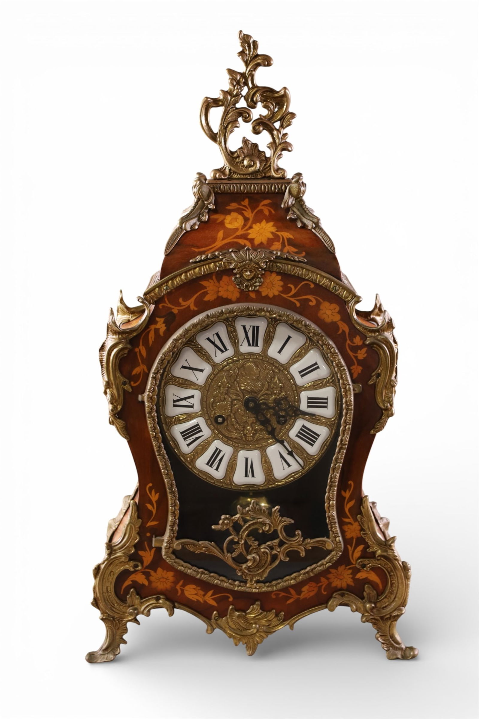 FRENCH STYLE MANTLE CLOCK (1 of 3)