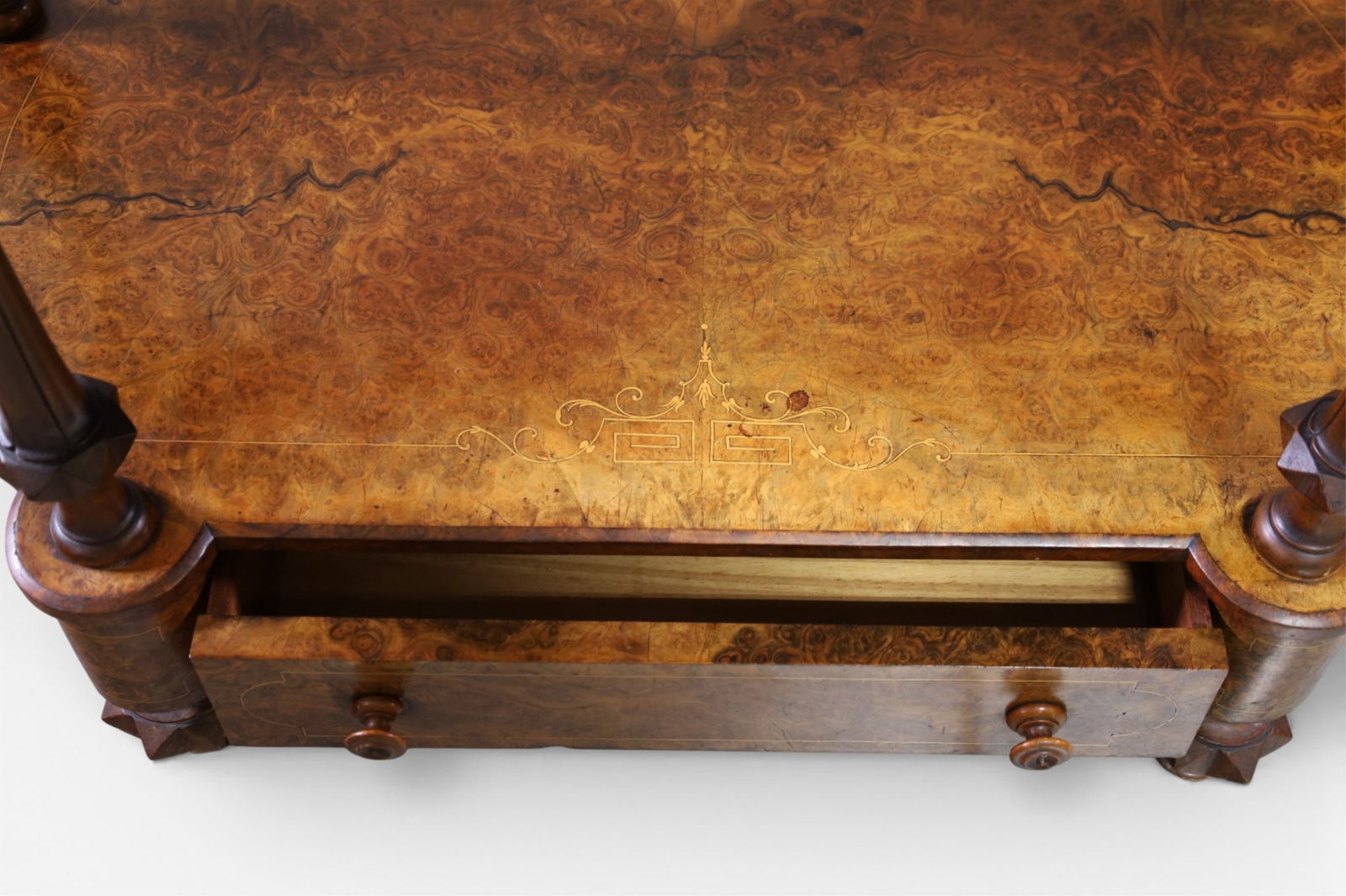 VICTORIAN ETAGERE - 4