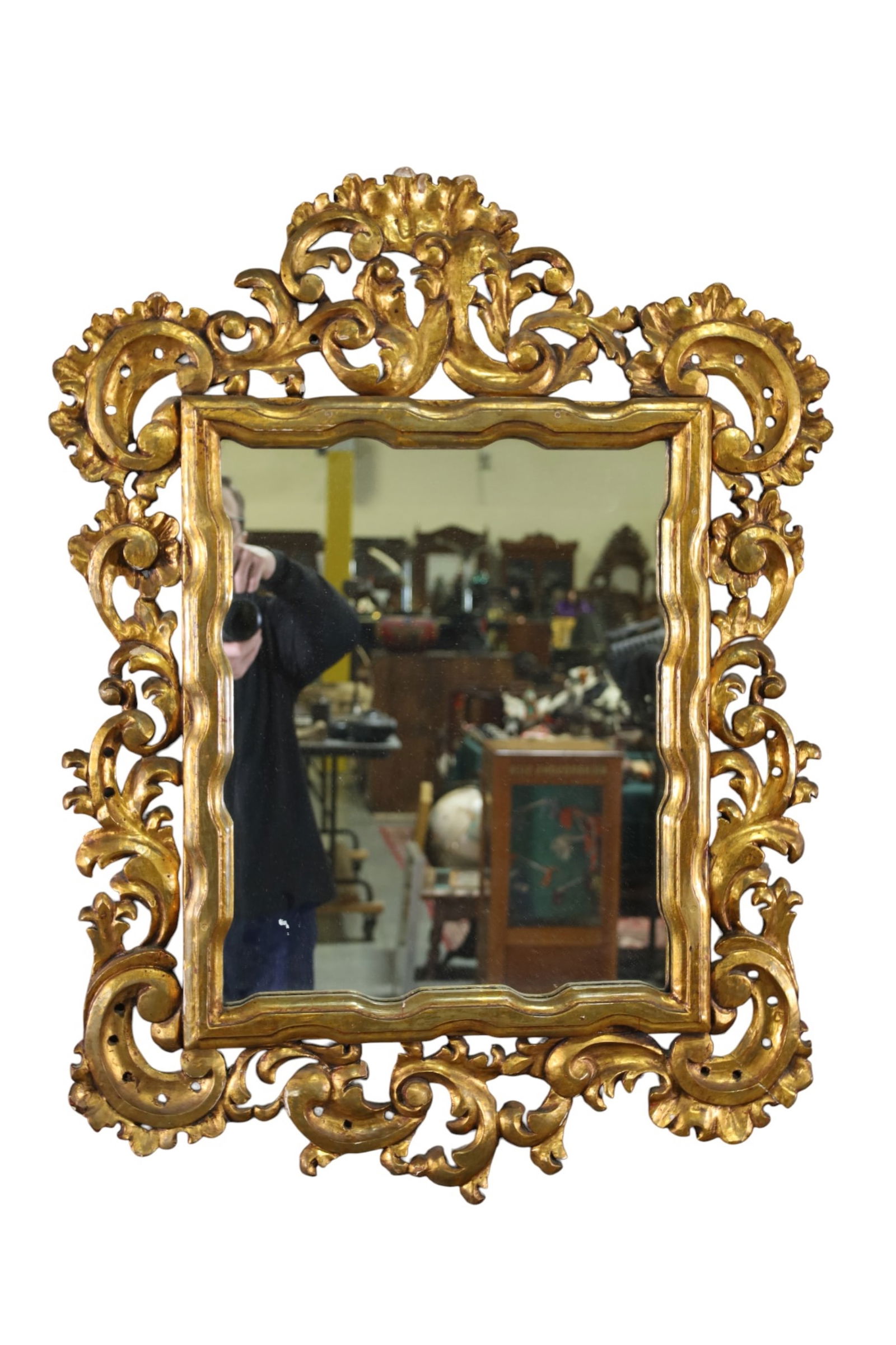 GILT WALL MIRROR (1 of 4)