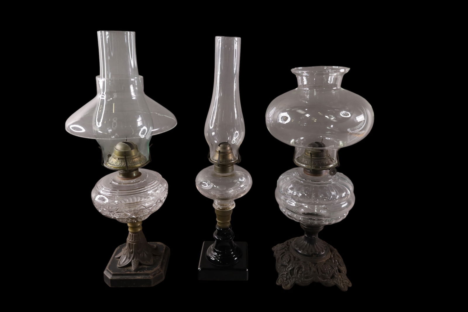 3 19TH CENTURY OIL LAMPS (1 of 4)
