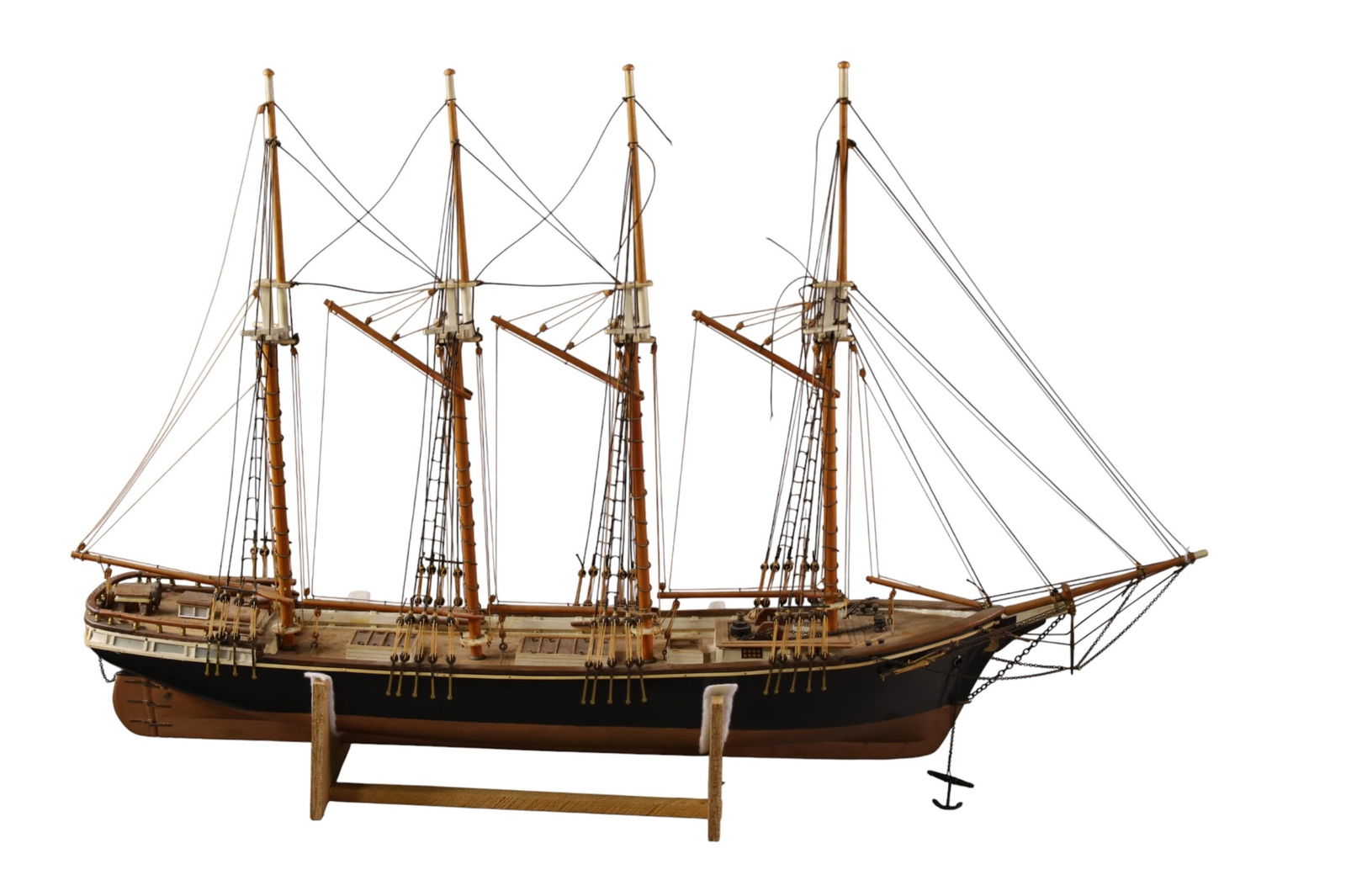 SCHOONER MODEL SHIP (1 of 4)