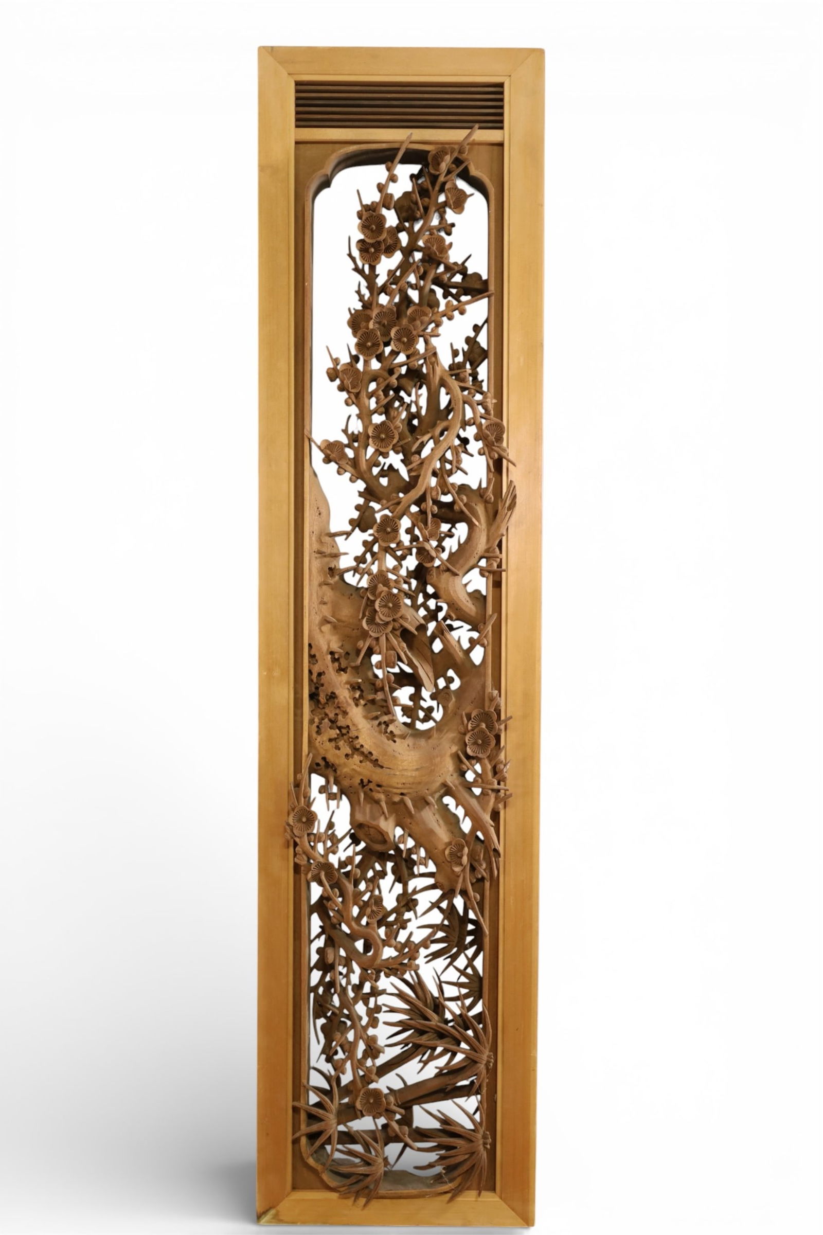 JAPANESE VALANCE: HIGHLY CARVED WOODEN VALANCE, FLORAL DECORATED. 16" x 67" THIS ITEM EXCEEDS SIZE LIMITATIONS FOR IN HOUSE SHIPPING, MUST BE PICKED UP IN HOUSE OR SHIPPED VIA 3rd PARTY GROUND SHIPPER.