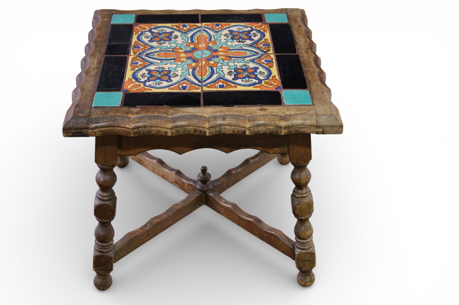 CALIFORNIA TILE TOP TABLE (1 of 3)