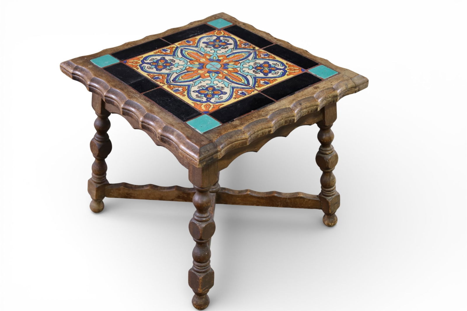 CALIFORNIA TILE TOP TABLE - 3