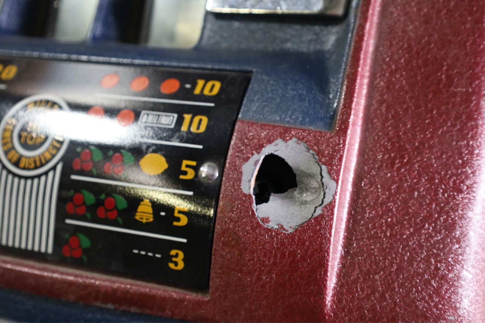 MILLS 5 CENT SLOT MACHINE - 2