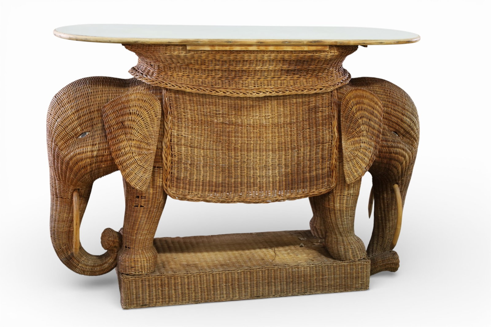 UNUSUAL ELEPHANT BAR (1 of 6)