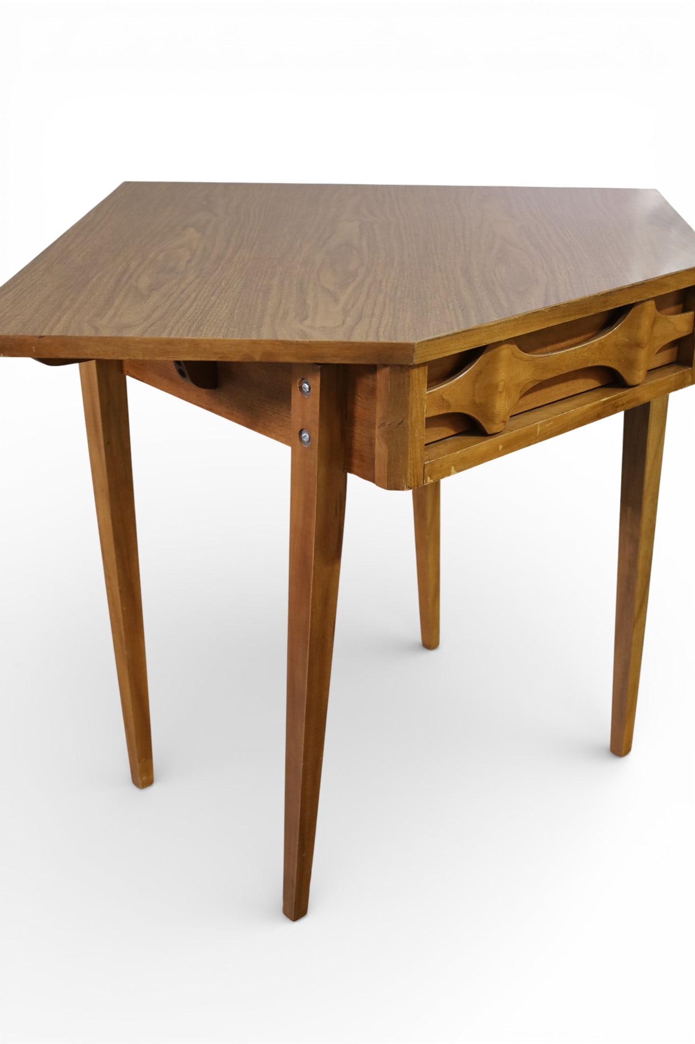 MCM CORNER TABLE - 4