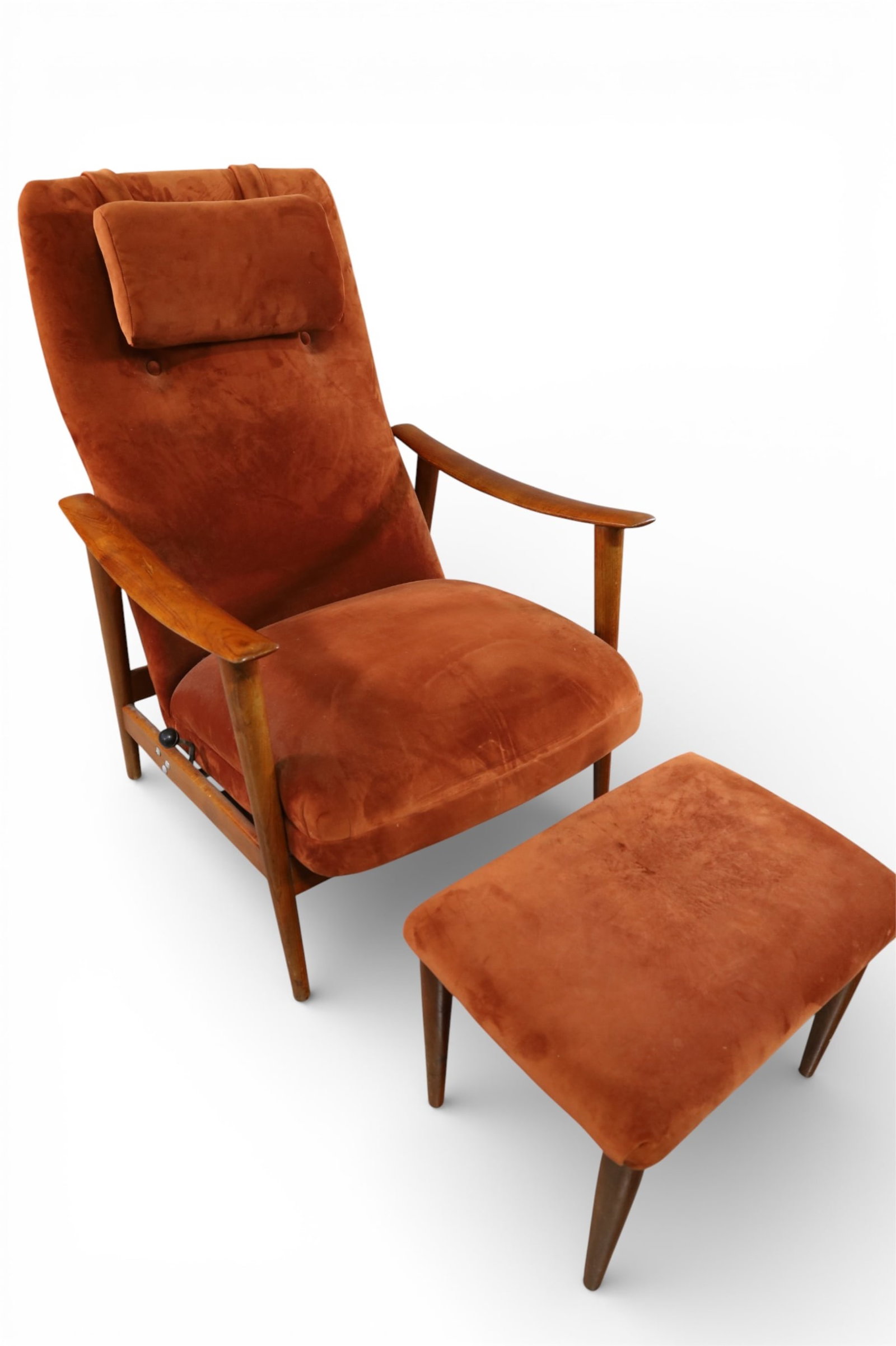 ARNT LANDE TEAK RECLINER AND FOOTSTOOL (1 of 5)