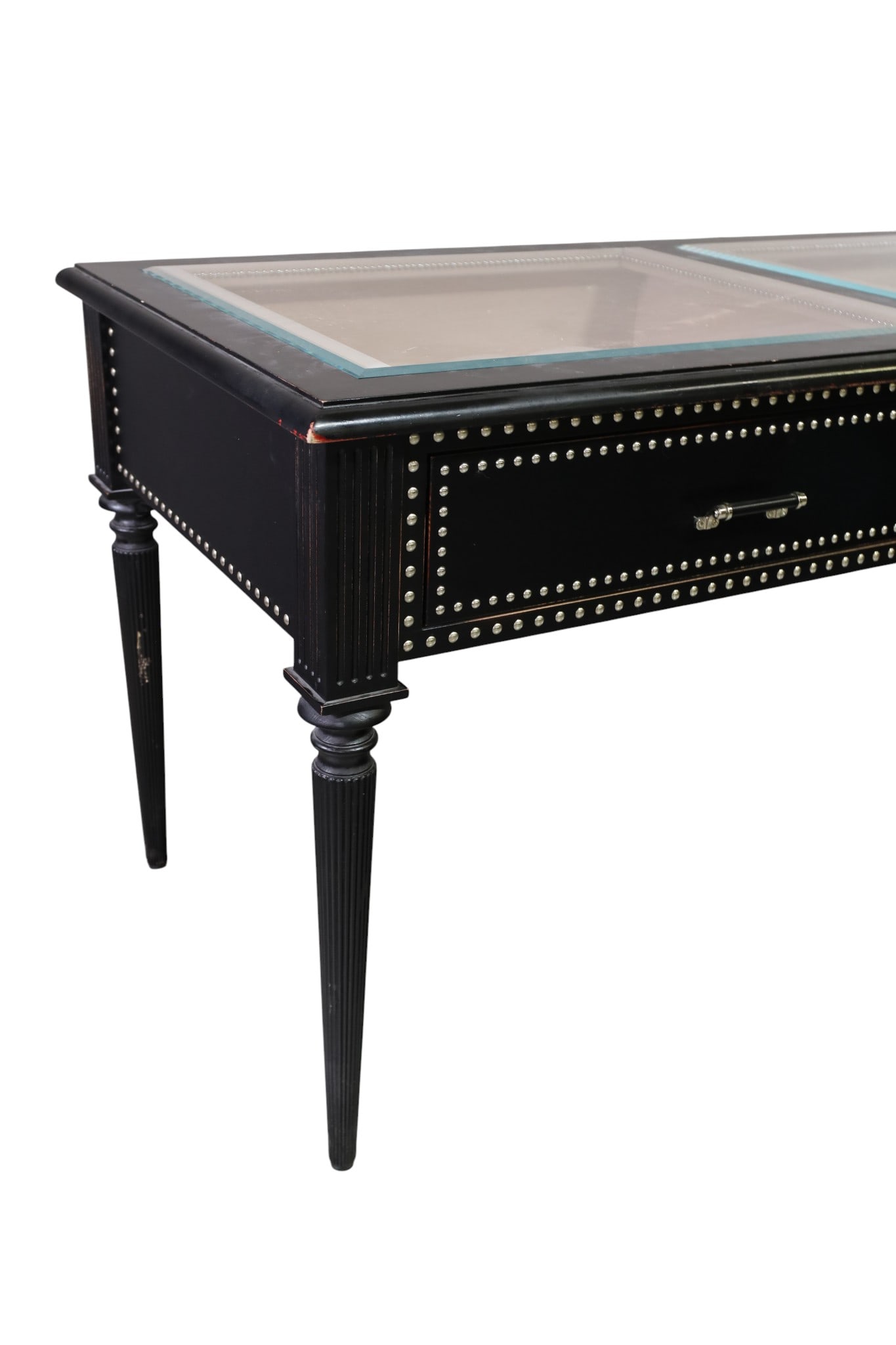 GUCCI SHOWROOM SHOWCASE - 2