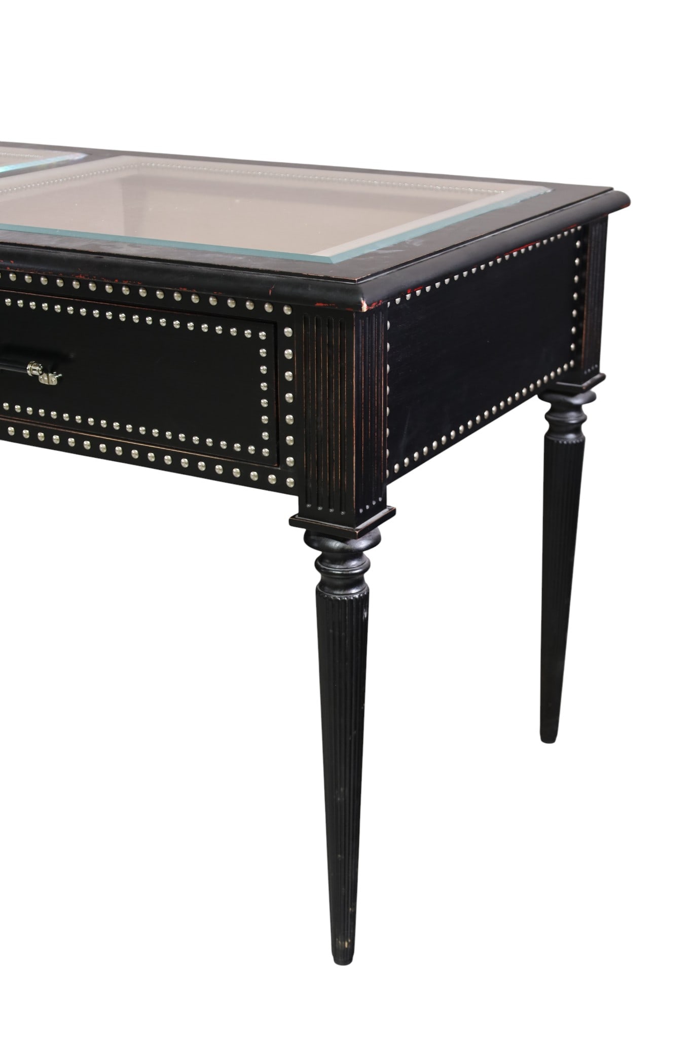 GUCCI SHOWROOM SHOWCASE - 3