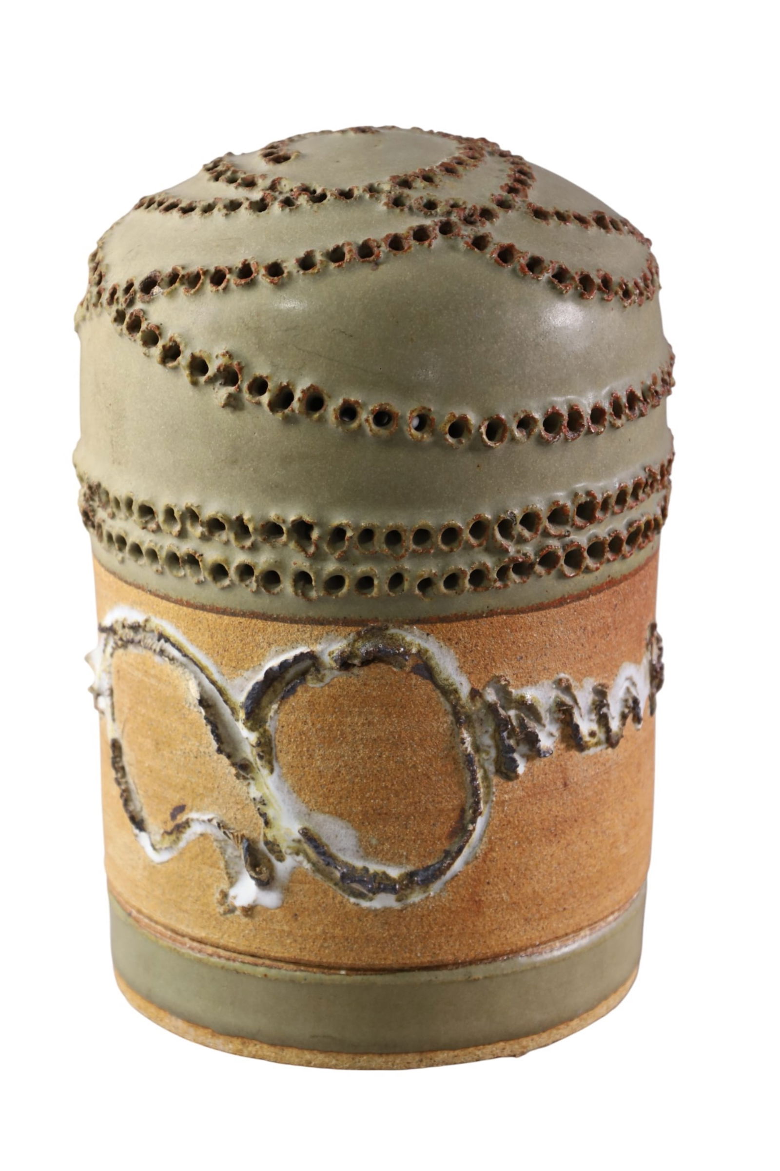 STUDIO POTTERY LAMP: MCM STUDIO POTTERY TABLE LAMP. NEEDS A PLUG. 10" H.