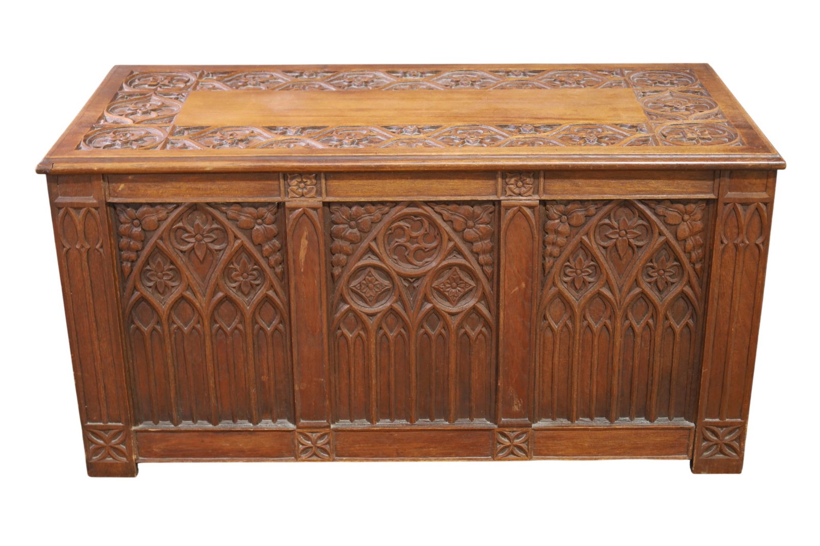SPANISH STYLE TRUNK (1 of 5)
