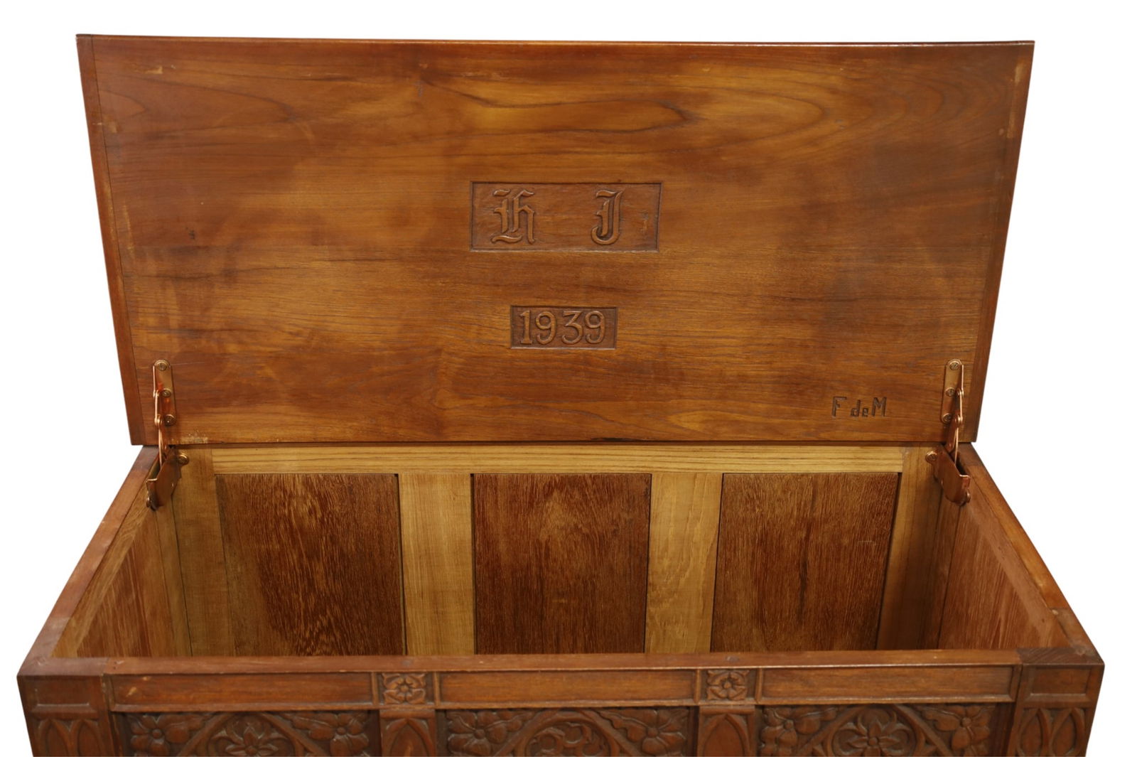 SPANISH STYLE TRUNK - 2