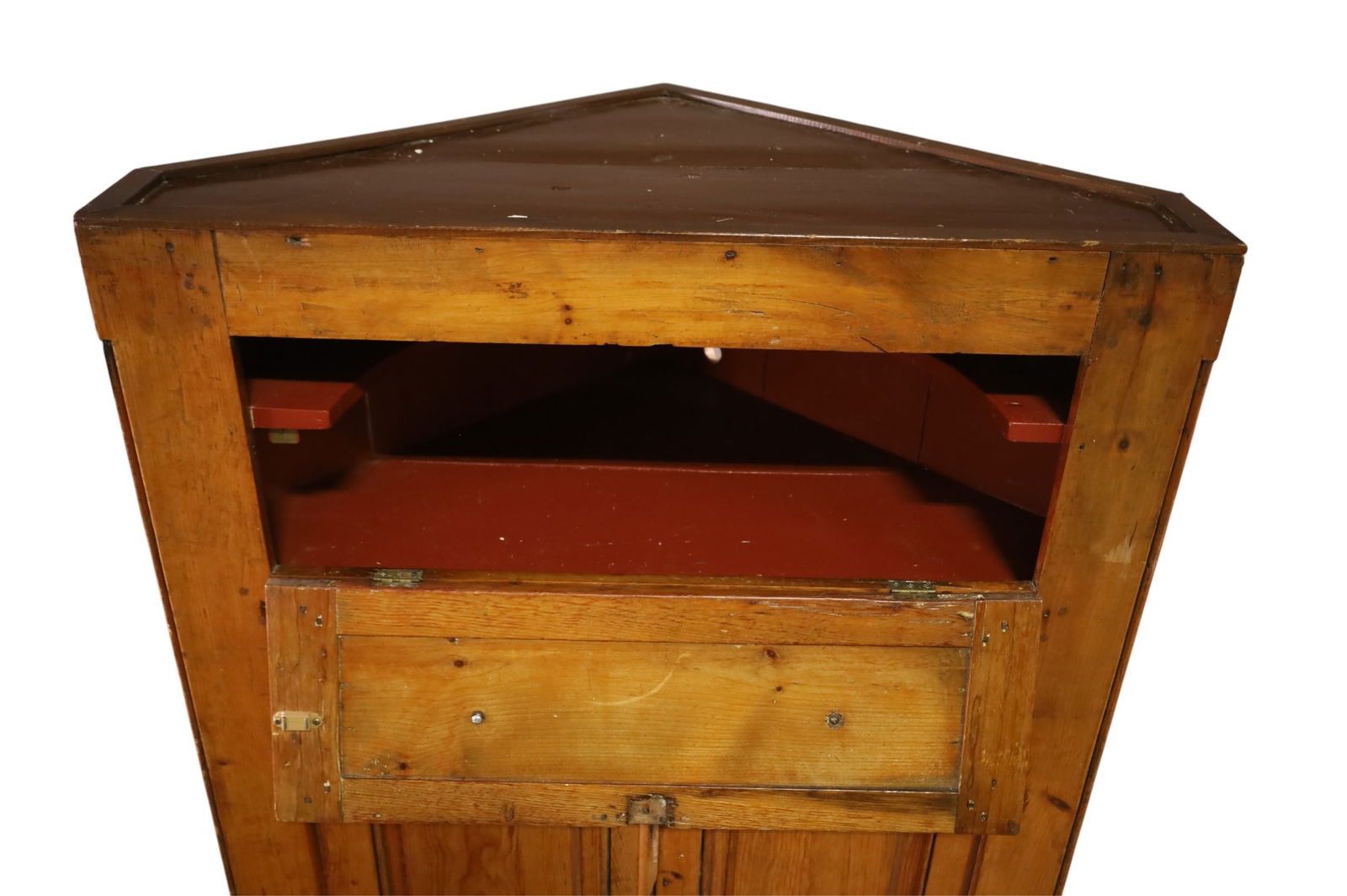 PRIMTIVE CORNER CABINET - 2