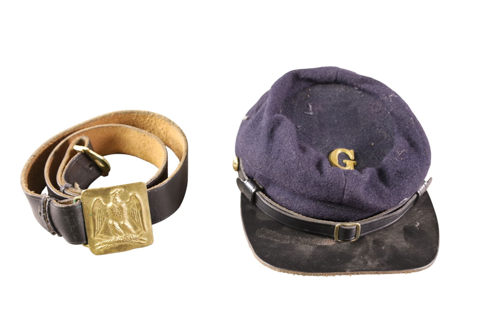 2 CIVIL WAR ITEMS: CIVIL WAR STYLE HAT & BELT,