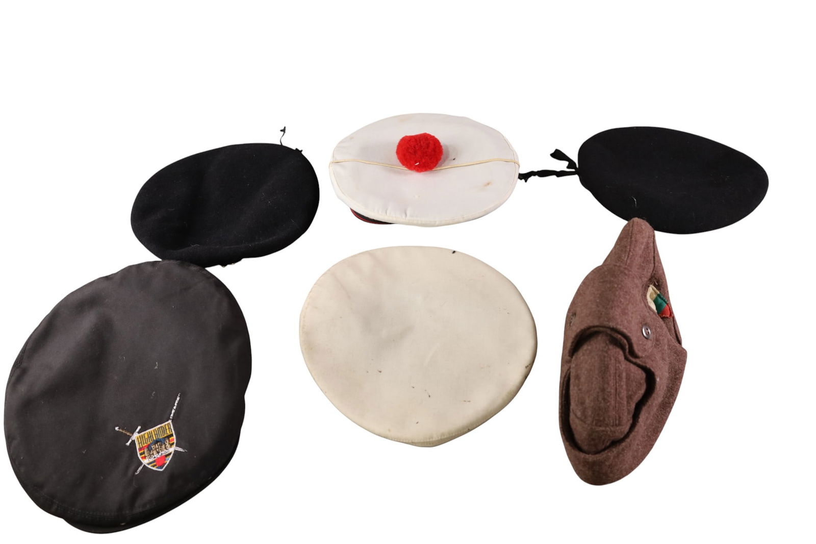 LOT OF FOREIGN NAVY MILITARY HATS (1 of 6)