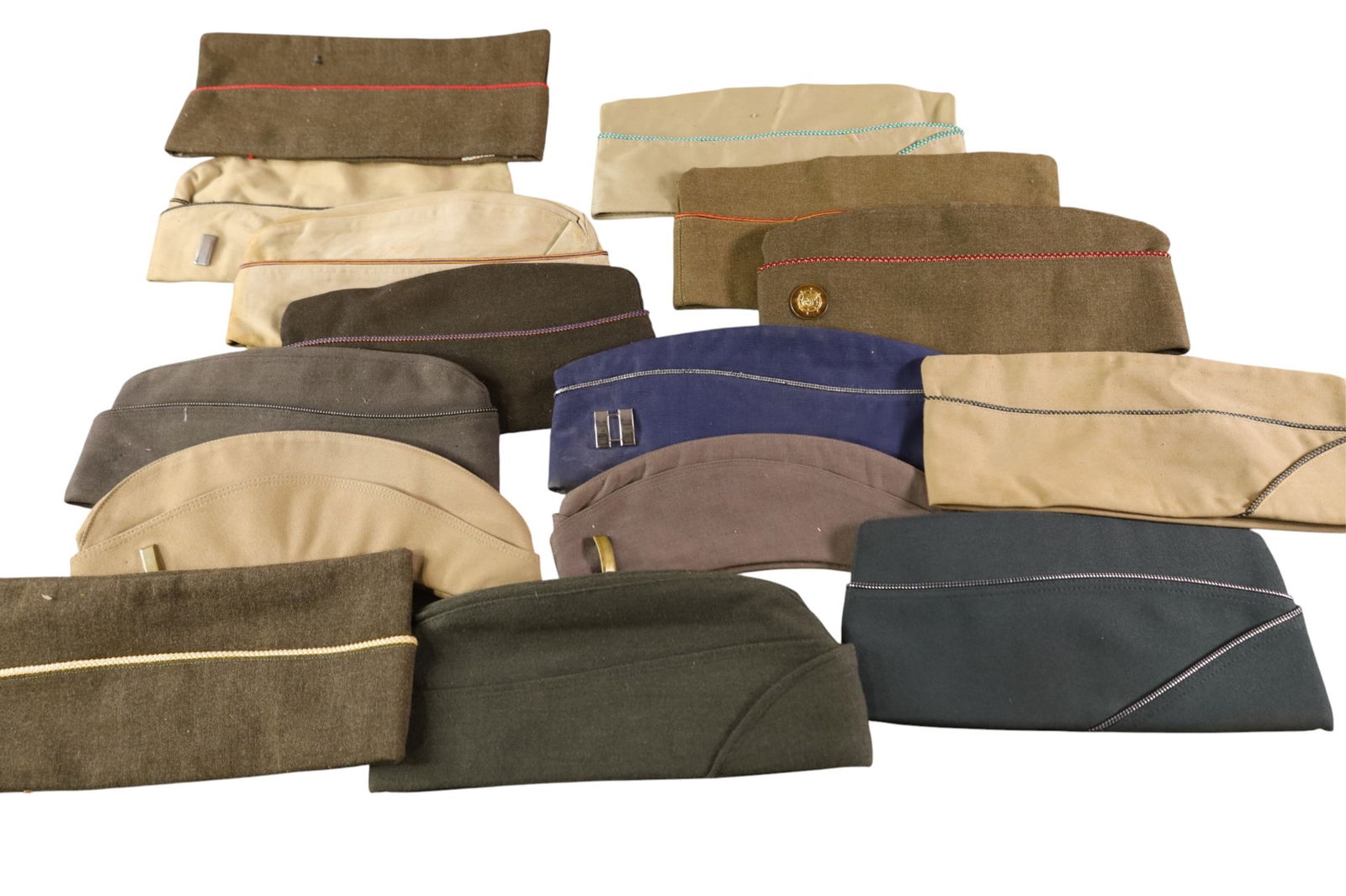LOT OF U.S. MILITARY GARRISON CAPS: 15 TOTAL