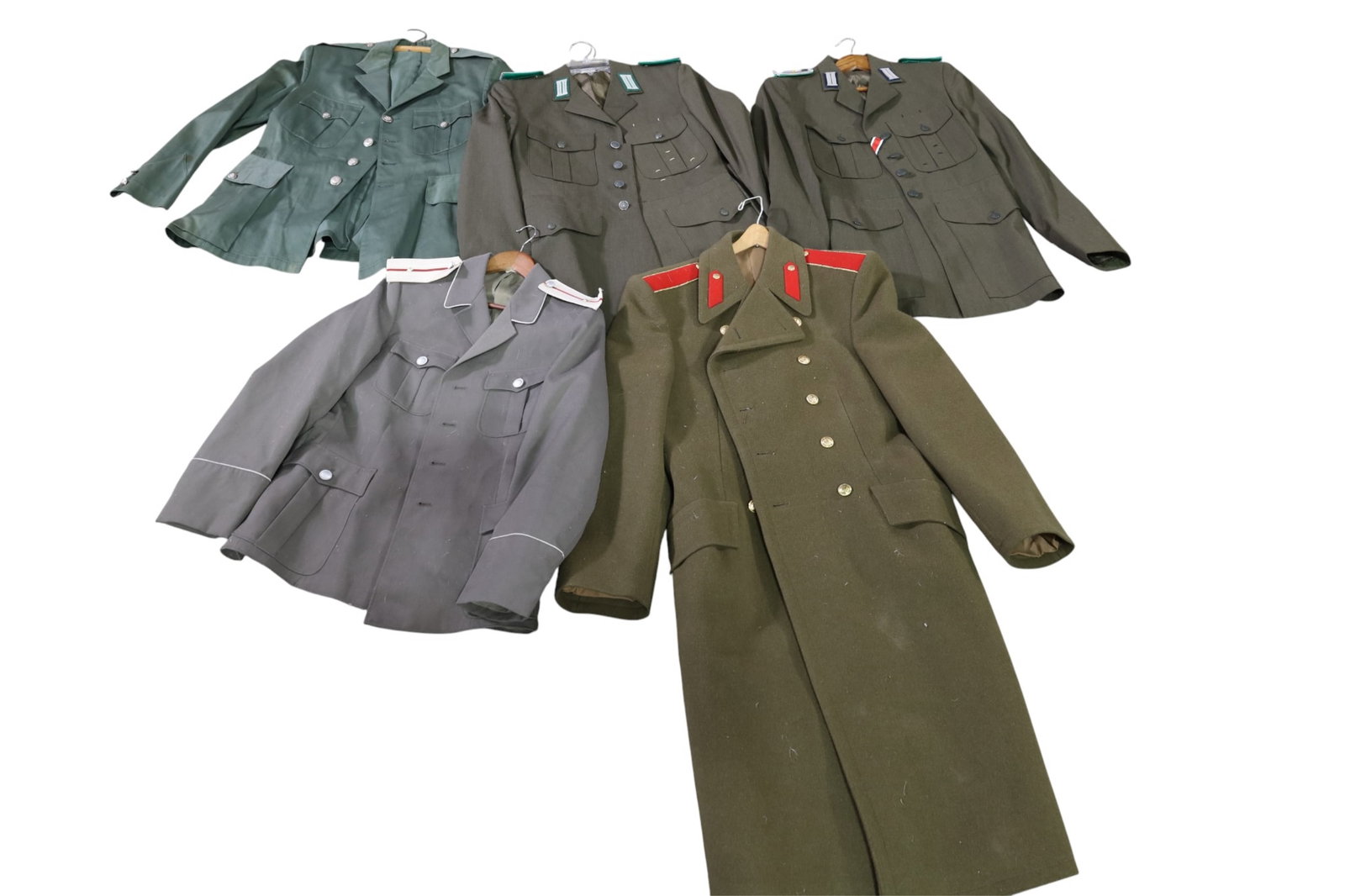 LOT OF GERMAN MILITARY UNIFORMS (1 of 5)