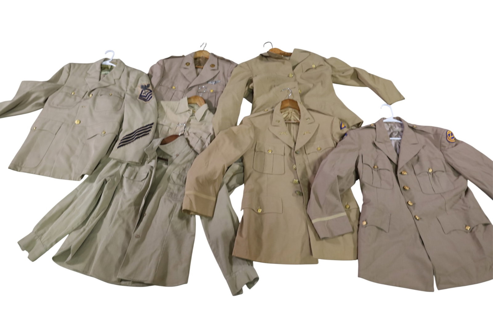 LOT OF U.S. MILITARY JACKETS (1 of 4)