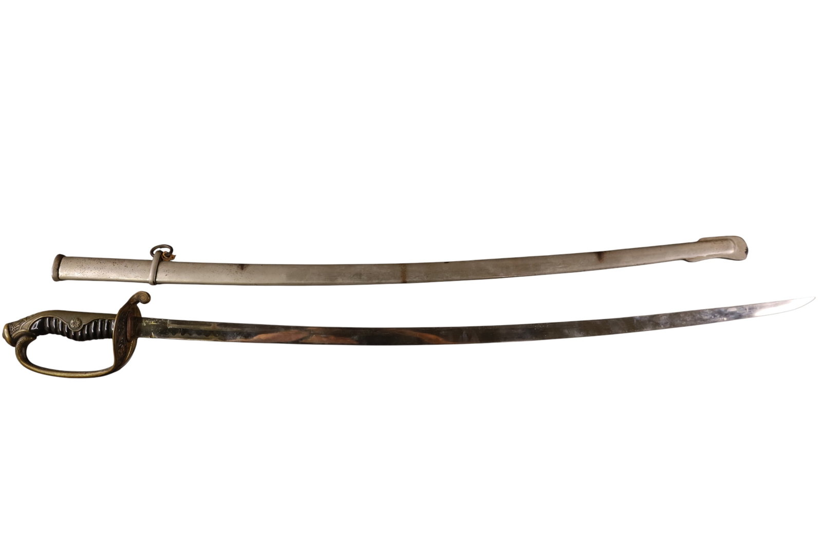 WWII IMPERIAL JAPANESE SWORD (1 of 6)