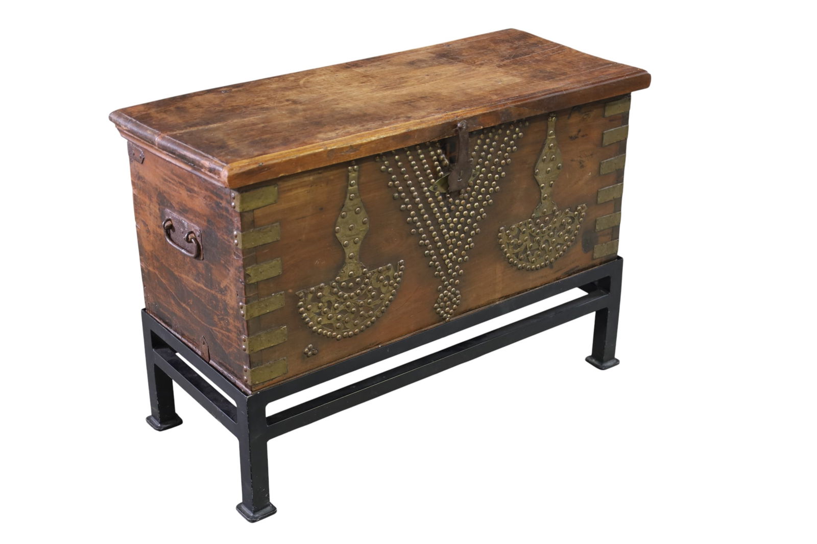19TH CENTURY ZANIBAR CHEST (1 of 3)