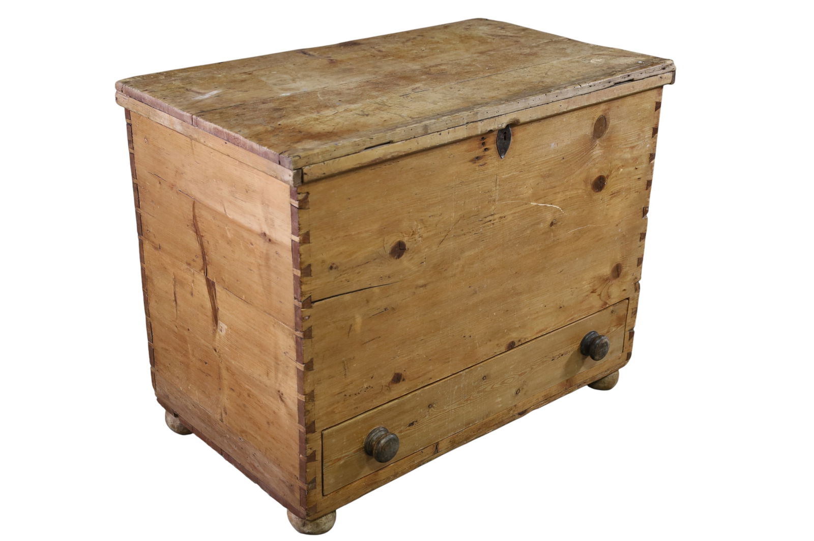 PRIMITIVE PINE BLANKET CHEST - 2