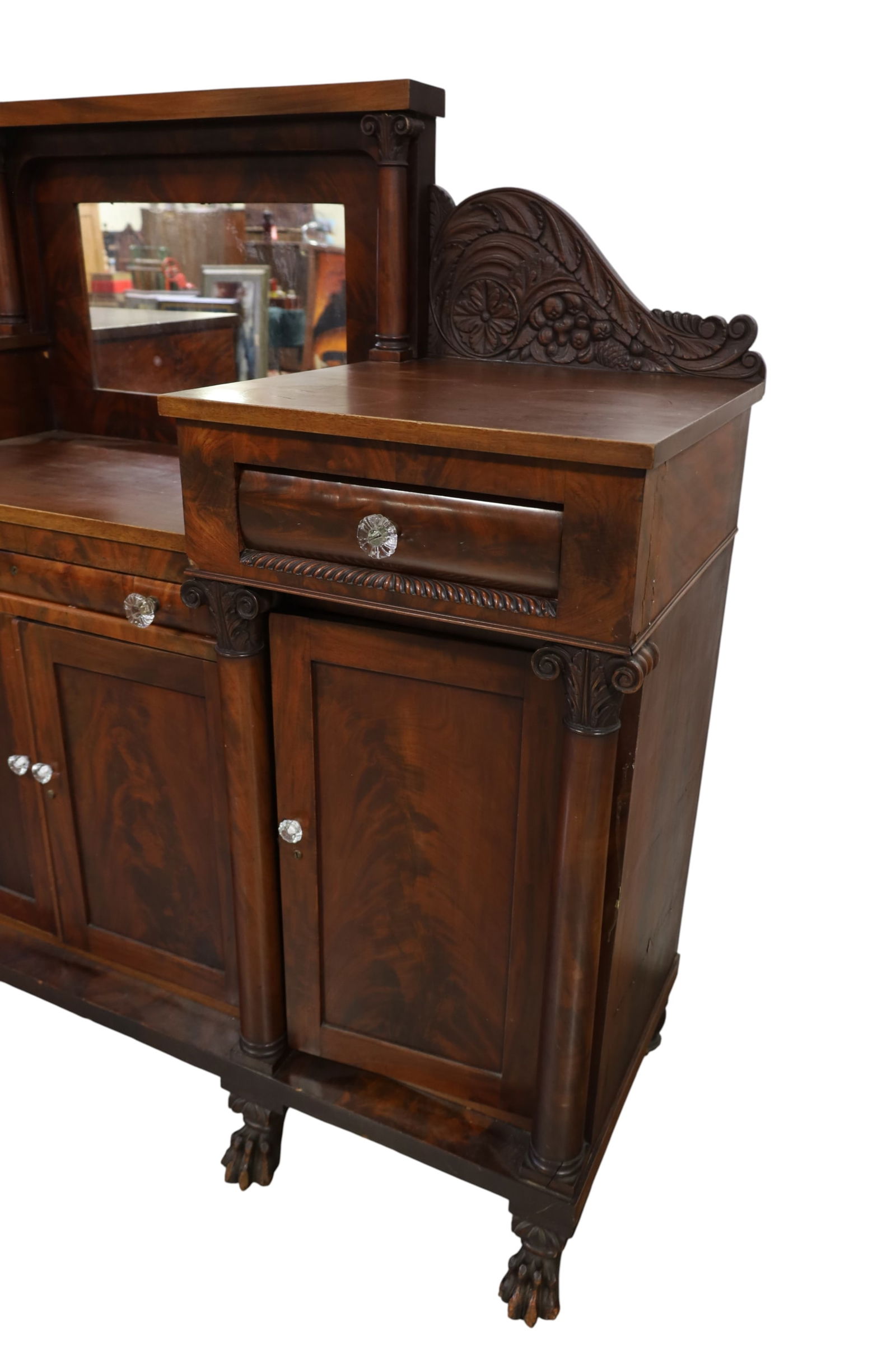 LARGE EMPIRE BUFFET - 4