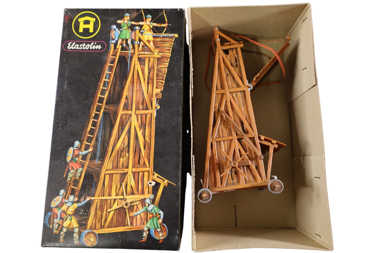 MEDIEVAL BRITAINS & ELASTOLIN MODELS - 2