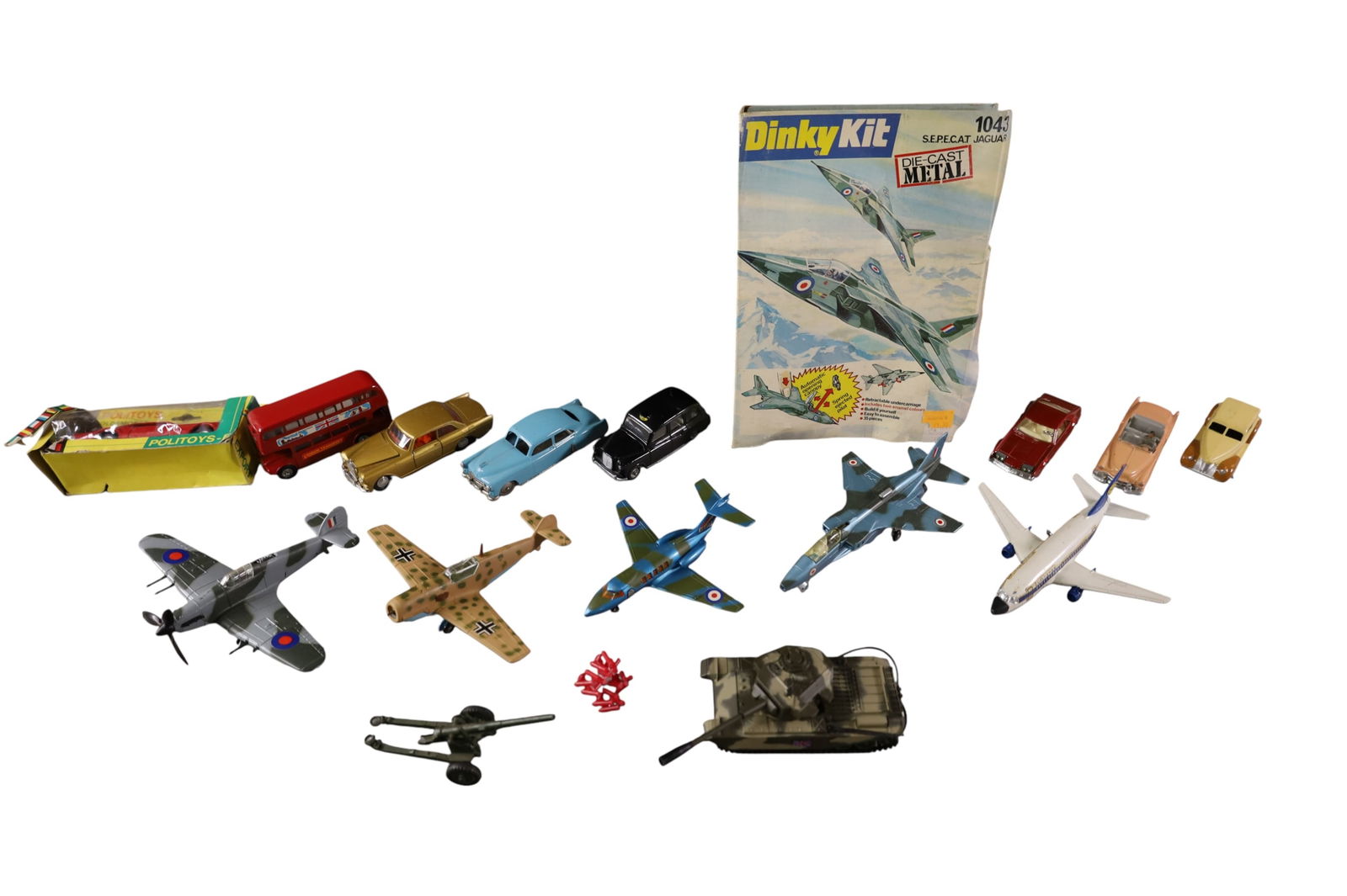 GROUPING OF MOSTLY CORGI & DINKY DIECAST TOYS (1 of 7)