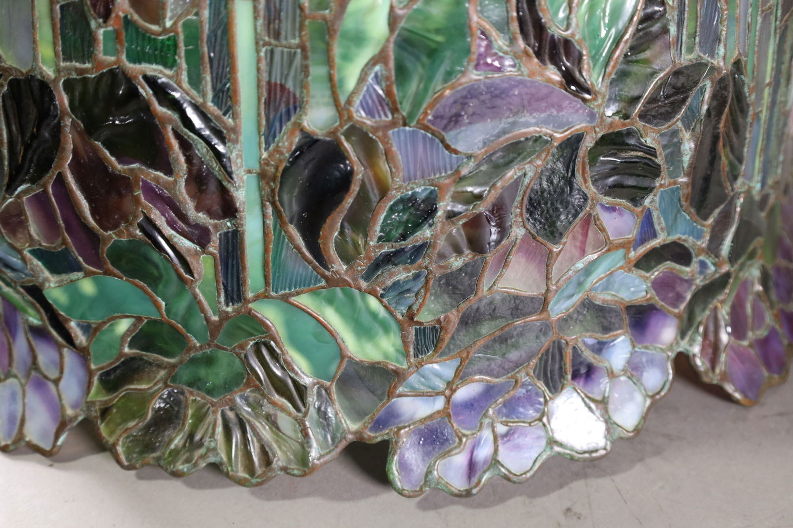 BUFFALO STUDIOS BRONZE TABLE LAMP - 6