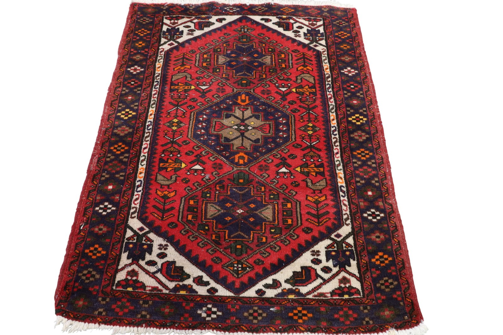 APPROX 5' x 3' 7" HANDMADE WOOL RUG (1 of 3)