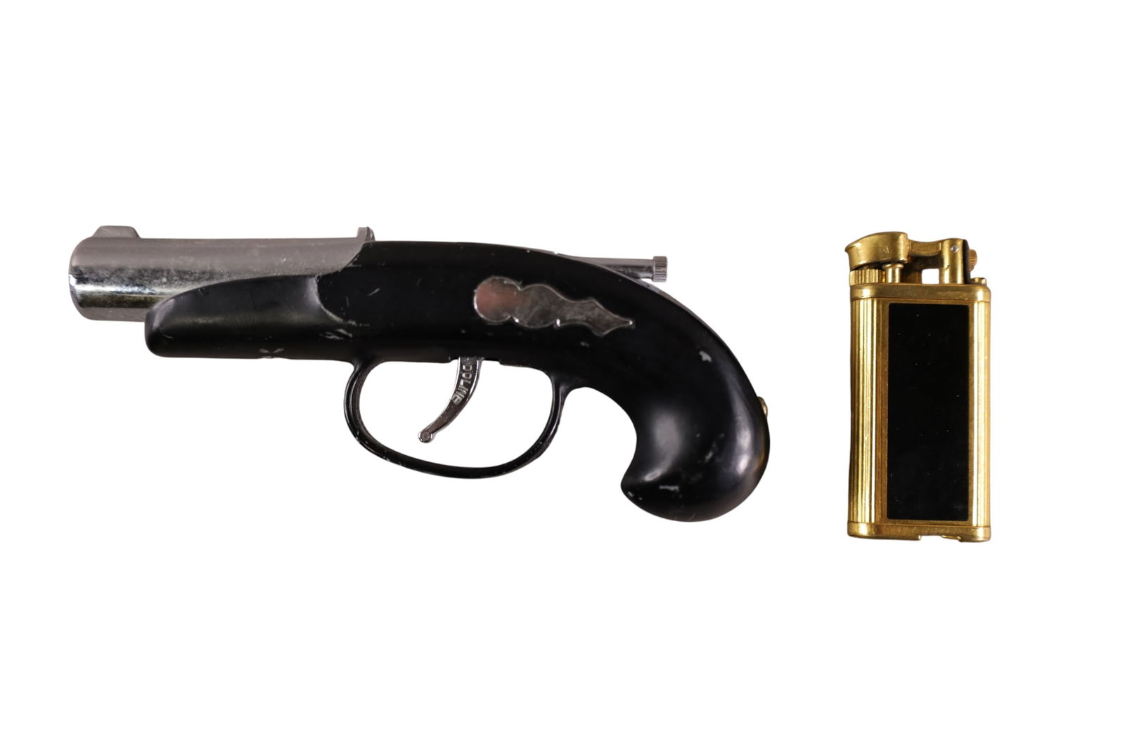 2 VINTAGE LIGHTERS - 2